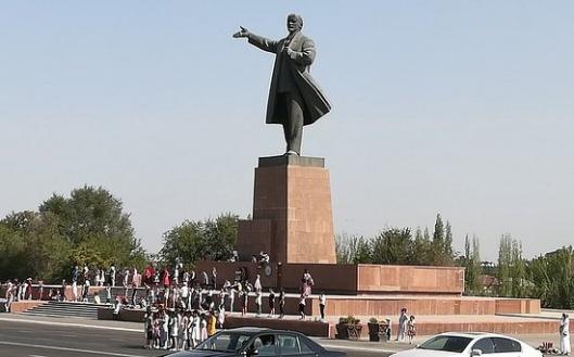 lenin-statue.jpg