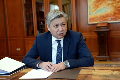Эрлан Абдылдаев.jpg