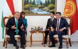 жээнбеков пм венгрии виктор ррбан.jpg